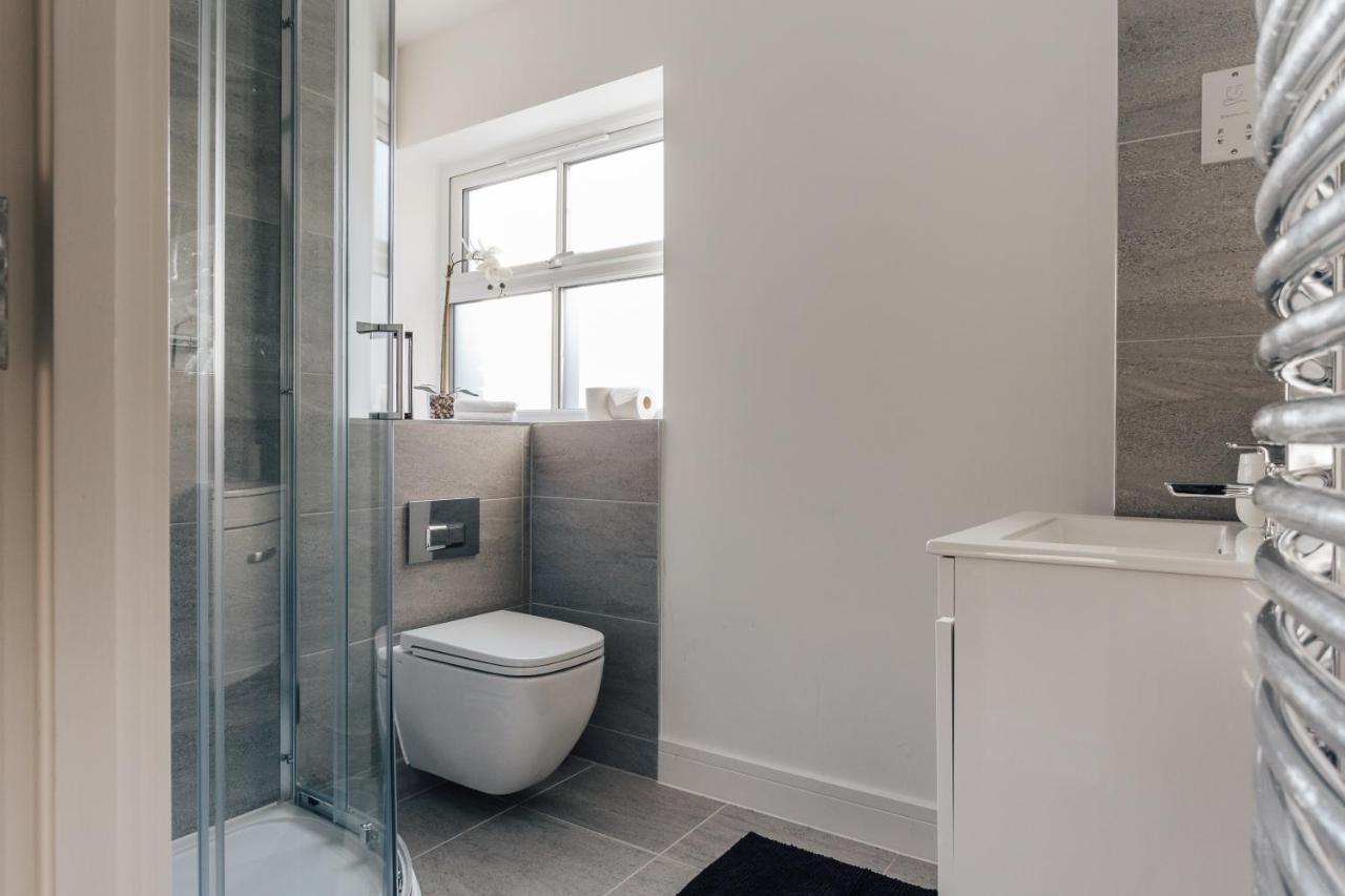 Central 2 Double Bedroom Flat With Parking Bournemouth Eksteriør bilde